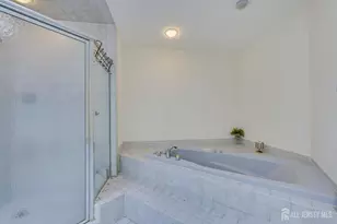 36 Ravenswood Ct, Edison, NJ 08820 - Photo 30