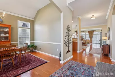 14 Cobblestone Boulevard, Monroe Township, NJ 08831 - Photo 4