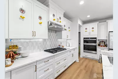77 Mustang Drive, Manalapan Township, NJ 07726 - Photo 16