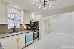 22 Price Dr, Edison, NJ 08817 - Photo 16