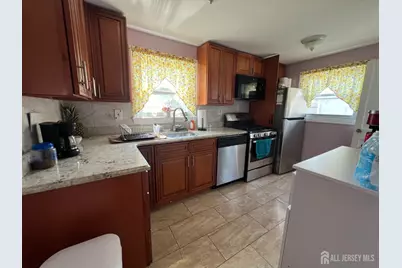 70 Bernard Street, Carteret, NJ 07008 - Photo 10