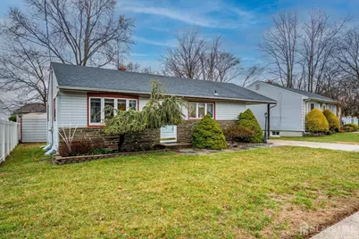 65 Rose Street, Edison, NJ 08817 - Photo 2