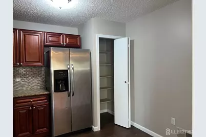 478 Witney Court, North Brunswick Township, NJ 08902 - Photo 2