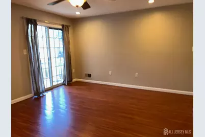 478 Witney Court, North Brunswick Township, NJ 08902 - Photo 4