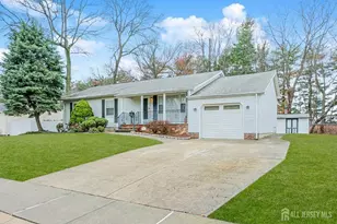 35 Miara St, Sayreville, NJ 08859 - Photo 2