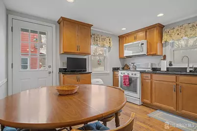 381 Stelle Avenue, North Brunswick Township, NJ 08902 - Photo 6