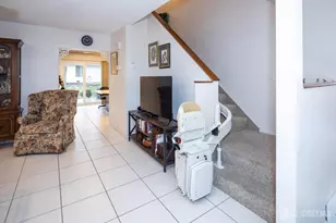 376 Stirling Dr, Monroe Township, NJ 08831 - Photo 8