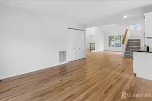 1 Cranberry Ct, South Brunswick Township, NJ 08540 - Photo 18