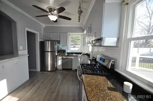 467 West Ave, Sewaren, NJ 07077 - Photo 28