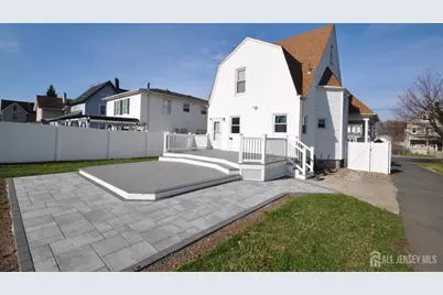 467 West Avenue, Sewaren, NJ 07077 - Photo 10