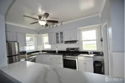 467 West Avenue, Sewaren, NJ 07077 - Photo 26