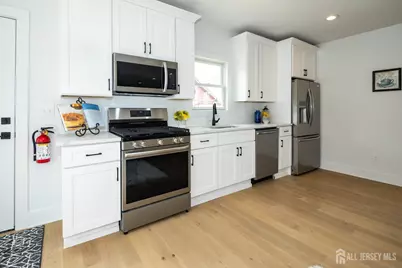 211 University Avenue, Metuchen, NJ 08840 - Photo 16