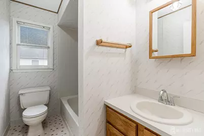 1 Tree Top Road, Middlesex, NJ 08846 - Photo 16