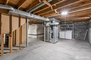 1 Tree Top Rd, Middlesex, NJ 08846 - Photo 24