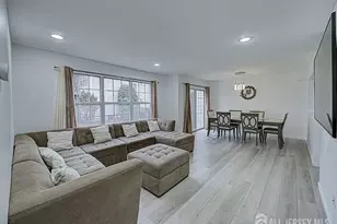 351 Bowler Ct, Piscataway Township, NJ 08854 - Photo 4