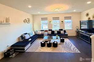 338 South Dr, North Brunswick Township, NJ 08902 - Photo 10