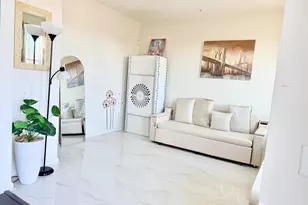 338 South Dr, North Brunswick Township, NJ 08902 - Photo 4