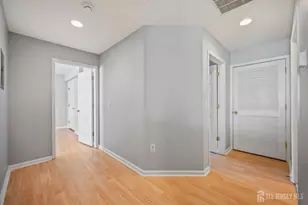 189 Sunshine Dr, Piscataway Township, NJ 08854 - Photo 18