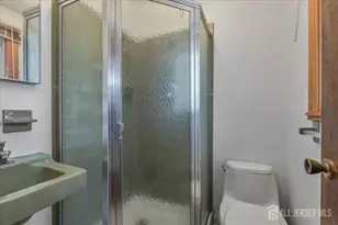 65 12th St, Franklin Township, NJ 08873 - Photo 16