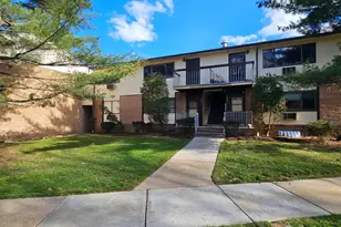 1028 Cricket Ln, Woodbridge Township, NJ 07095 - Photo 2