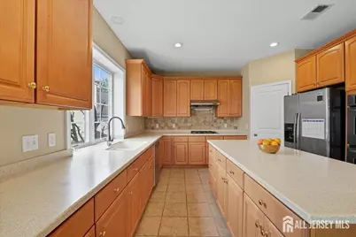 35 Hartlander Street, East Brunswick Township, NJ 08816 - Photo 12