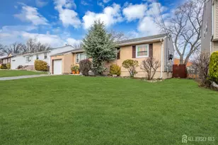 14 Hastings Pl, Carteret, NJ 07008 - Photo 6