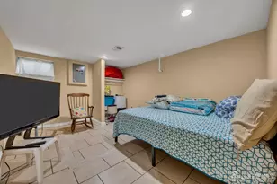 14 Hastings Pl, Carteret, NJ 07008 - Photo 20