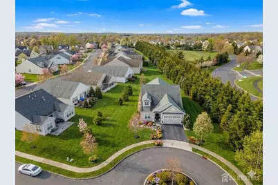 4 Citadel Circle, Monroe Township, NJ 08831 - Photo 2