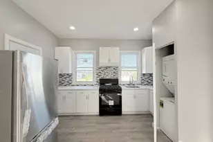 46 Hayward Ave, Carteret, NJ 07008 - Photo 1