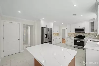 16 Hershey Road, East Brunswick Township, NJ 08816 - Photo 18