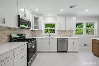 16 Hershey Road, East Brunswick Township, NJ 08816 - Photo 10