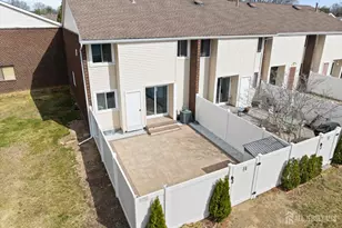 4-F Lincoln Ln, South Brunswick Township, NJ 08810 - Photo 22