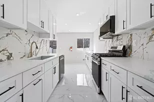 4-F Lincoln Ln, South Brunswick Township, NJ 08810 - Photo 4