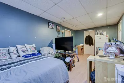 44 McKinley Avenue, Colonia, NJ 07067 - Photo 18