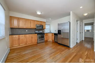 335 Prospect Avenue, Dunellen, NJ 08812 - Photo 4