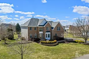 11 Briardale Ct, Plainsboro Township, NJ 08536 - Photo 2