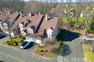 118 Coppertree Ct, Edison, NJ 08820 - Photo 4