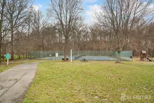 118 Coppertree Ct, Edison, NJ 08820 - Photo 26