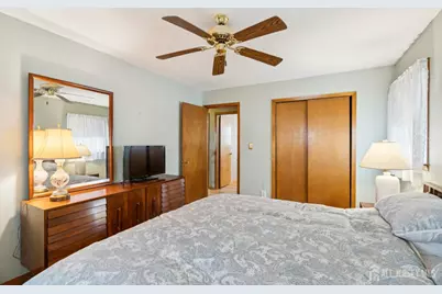 33 Caroline Drive, South River, NJ 08882 - Photo 16