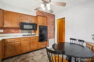 33 Caroline Dr, South River, NJ 08882 - Photo 10