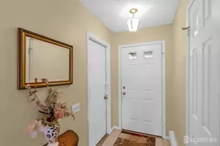 120 Ironwood Plaza, Monroe Township, NJ 08831 - Photo 4