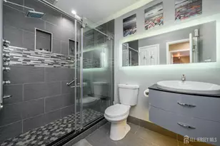 235 Dakota St, Paterson, NJ 07503 - Photo 18