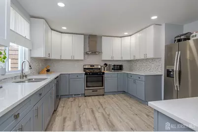 8 Wallace Street, East Brunswick Township, NJ 08816 - Photo 12