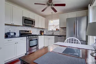 32 Manley Rd, Pennington, NJ 08534 - Photo 14