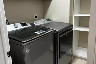 111 E Lloyd Ct, East Brunswick Township, NJ 08816 - Photo 14