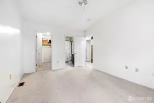 18 Parkside Dr, Jamesburg, NJ 08831 - Photo 14