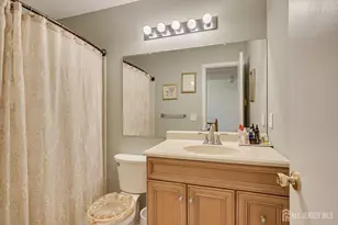 100 Goodwin Dr, North Brunswick Township, NJ 08902 - Photo 16