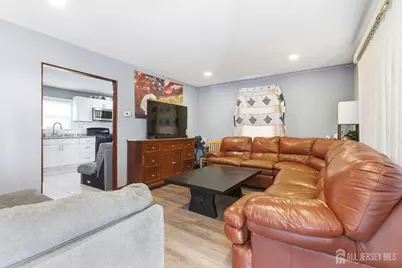 47 Spruce Street, Port Reading, NJ 07064 - Photo 2
