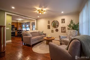 31 Hillsdale Rd, East Brunswick Township, NJ 08816 - Photo 2