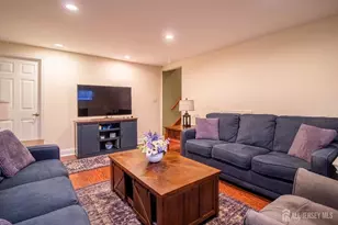 31 Hillsdale Rd, East Brunswick Township, NJ 08816 - Photo 16